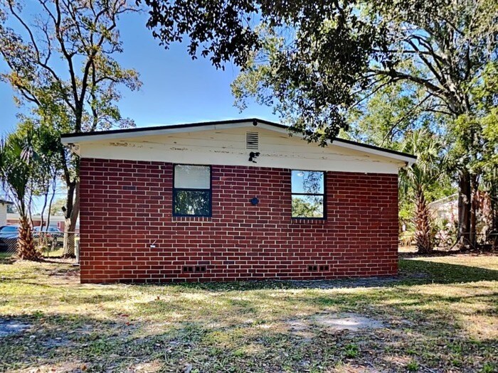 Building Photo - 5131 Dugdale Rd