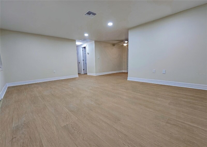 Building Photo - 8730 Sabal Way