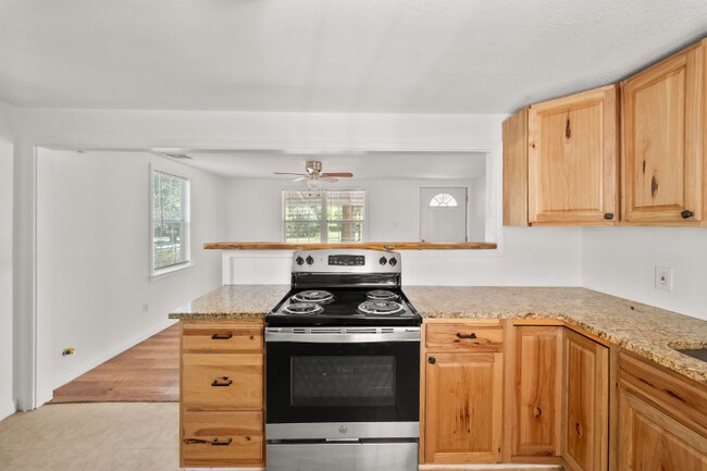 Building Photo - 502 Milam Ave