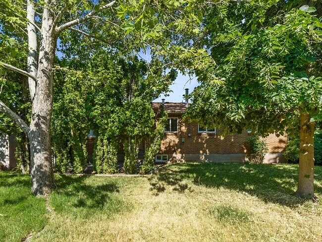 Building Photo - Renovated 4-Bedroom, 3-Bathroom Home in Millcreek