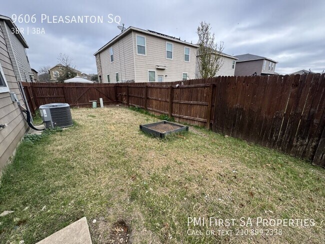 Building Photo - 9606 Pleasanton Square