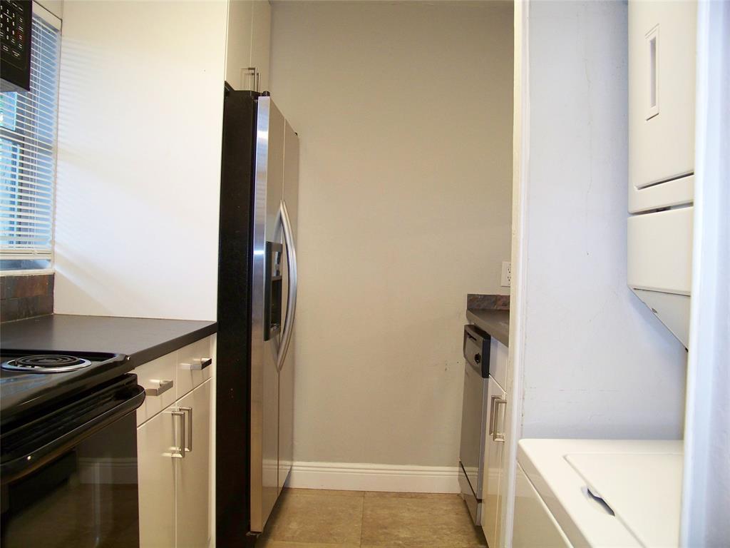 Building Photo - 3218 NW 103rd Ter