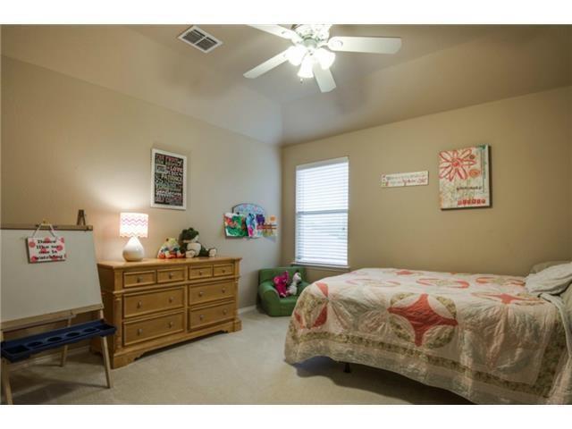 Building Photo - 4210 Oak Bluff Dr