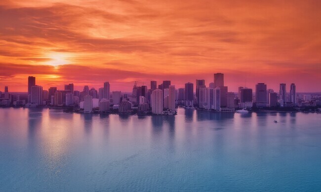Miami Sunset - 9501 SW 69th Ct