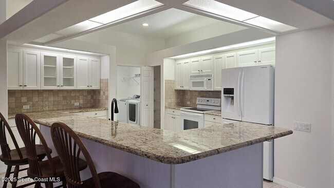 Building Photo - 7989 Bradwick Way