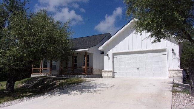 Building Photo - 1482 Birch Ln