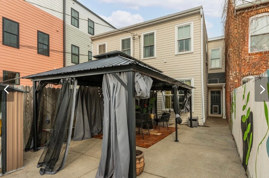 Building Photo - 1819 W Cary St