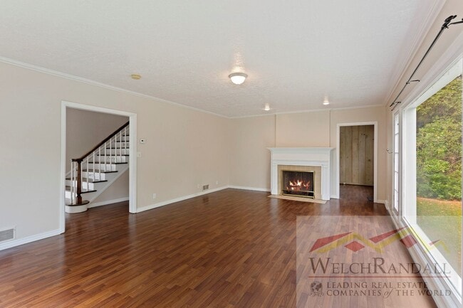 Building Photo - 3 Bedroom Layton Home