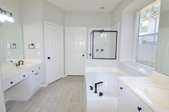 Building Photo - 4415 Crimson Ct