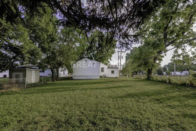 Building Photo - 1143 Charbonier Rd