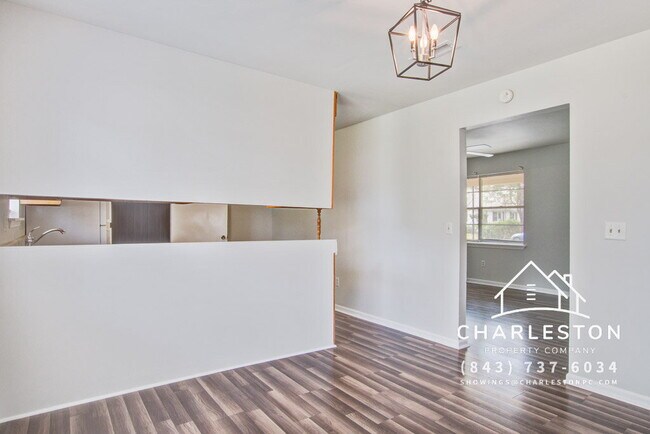 Building Photo - 1908 Swift Ave