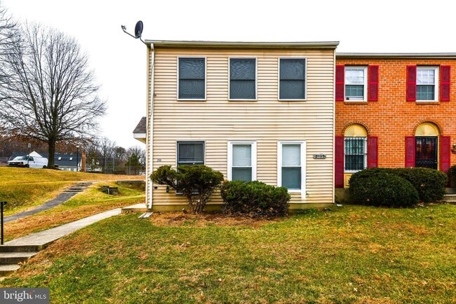 Building Photo - 2115 N Anvil Ln