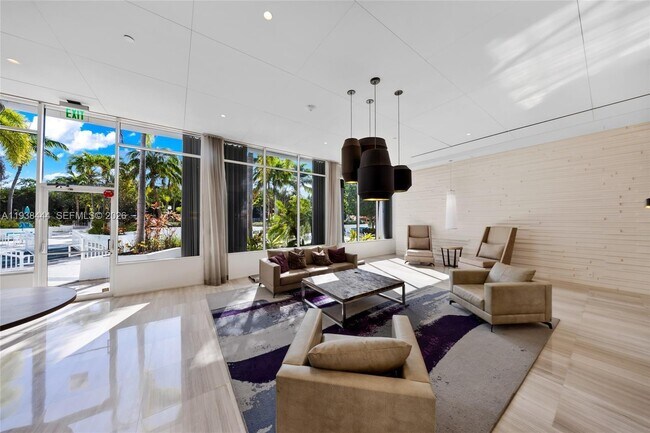 Building Photo - 100 Bayview Dr