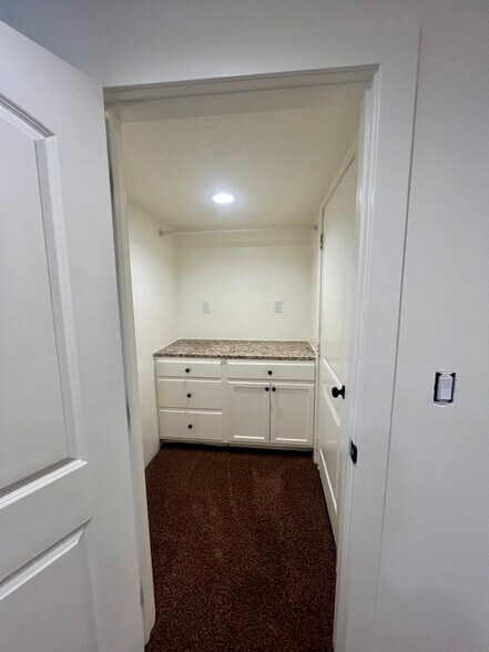 Building Photo - 11646 Keystone Dr