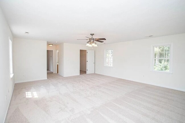 Building Photo - 96 Laurel Wood Dr