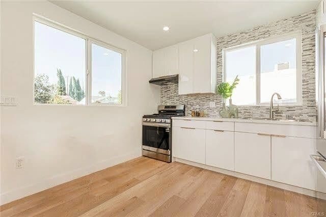 Building Photo - 14929 Titus St