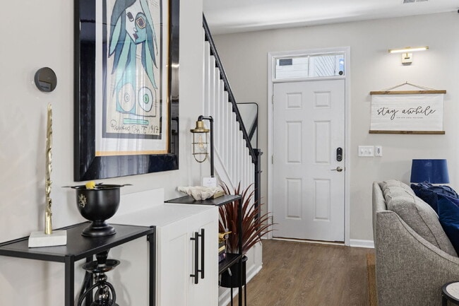 Building Photo - Fully Furnished Home in The Parks