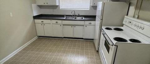 Building Photo - 1038 Arco Dr