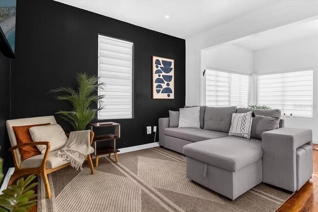 Building Photo - 1916 Garvin St