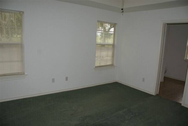 Building Photo - 8415 Reterio Dr