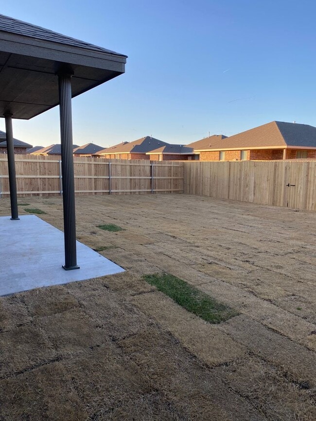 Building Photo - Beautiful Custom Brick Home "The Remington" Open Concept with huge backyard! JULY 1ST!