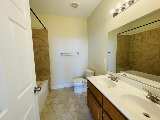 Building Photo - 72 Windgate Cir