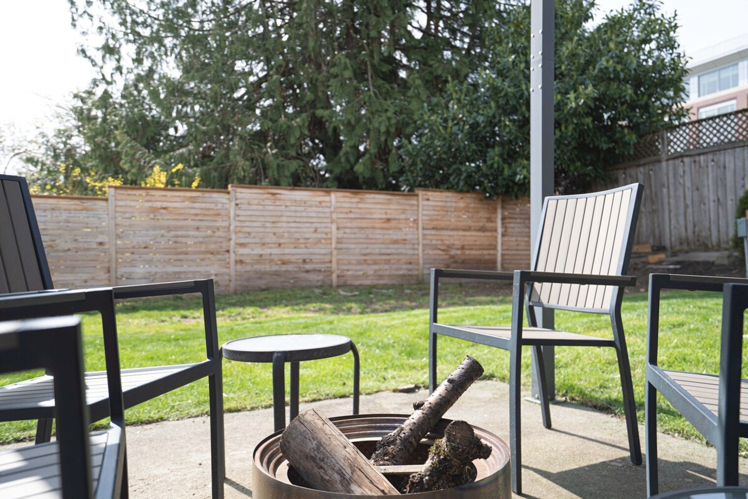 Building Photo - 1914 E Jefferson St