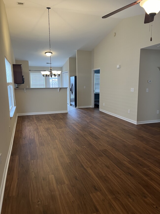 LIVING/DINING ROOM - 516 Dawsons Park Way