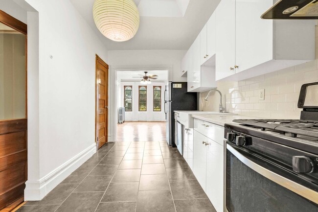 Building Photo - 678 Sterling Pl