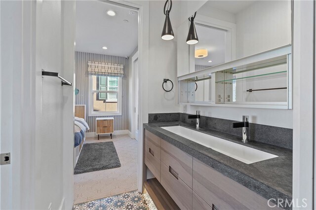 Building Photo - 53 Anacapa Ln