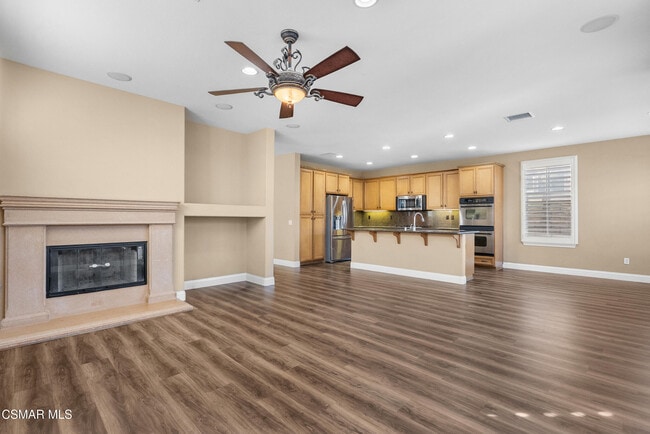 Building Photo - 3638 Young Wolf Dr