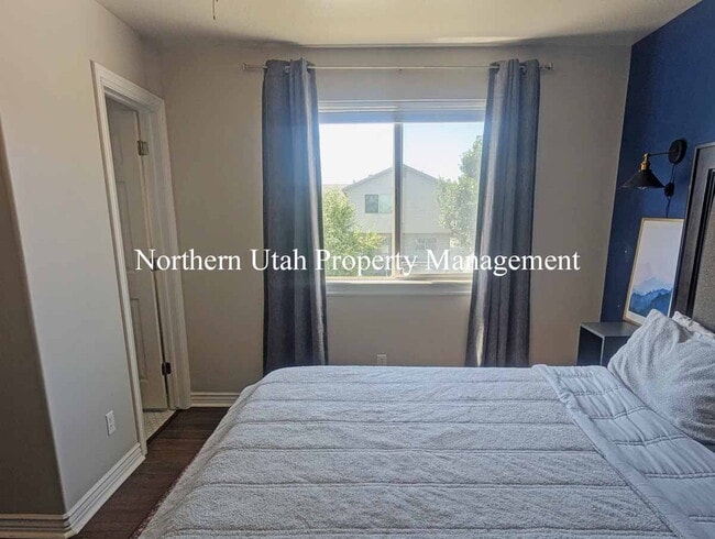 Building Photo - 3 Bed 2 Bath - HVAC