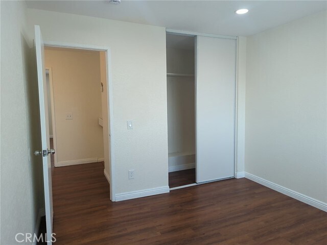 Building Photo - 24622 Skyland Dr