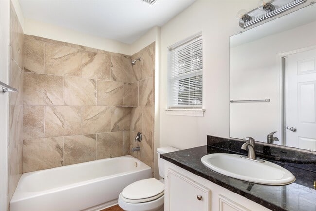 Building Photo - 1018 Glendale St