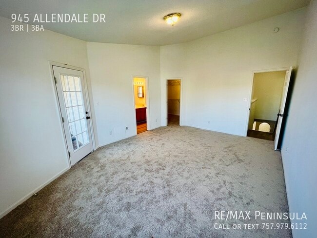 Building Photo - 945 Allendale Dr