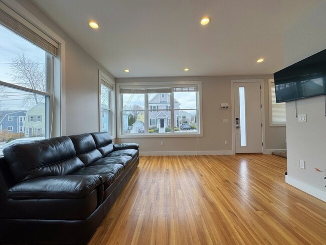 Building Photo - 30 Harrington St