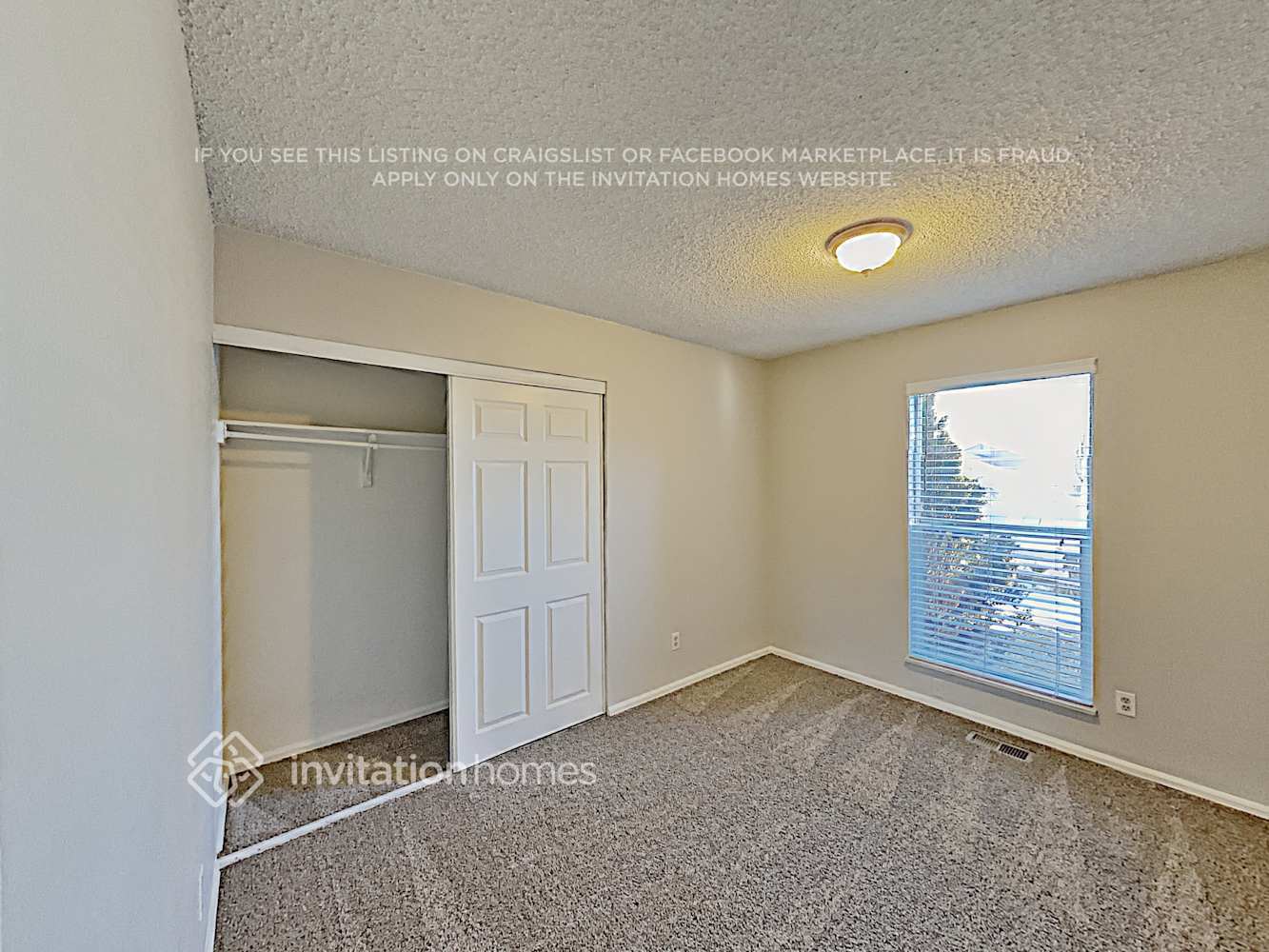 Building Photo - 1621 S Rifle St