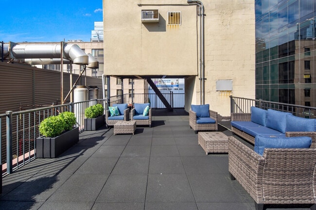 Building Photo - 420 E 59th St