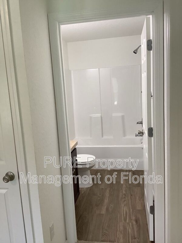 Building Photo - 13995 SW 27 Ct Rd