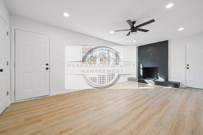 Building Photo - 2343 Derby Dr
