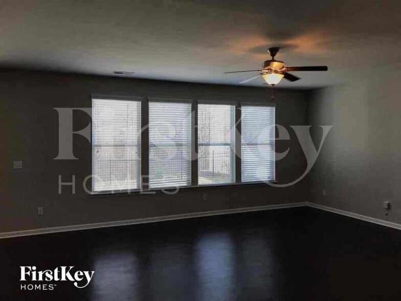 Building Photo - 6022 Durango Way