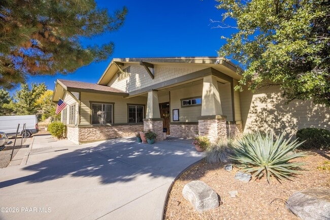 Building Photo - 1000 N Wide Open Trail