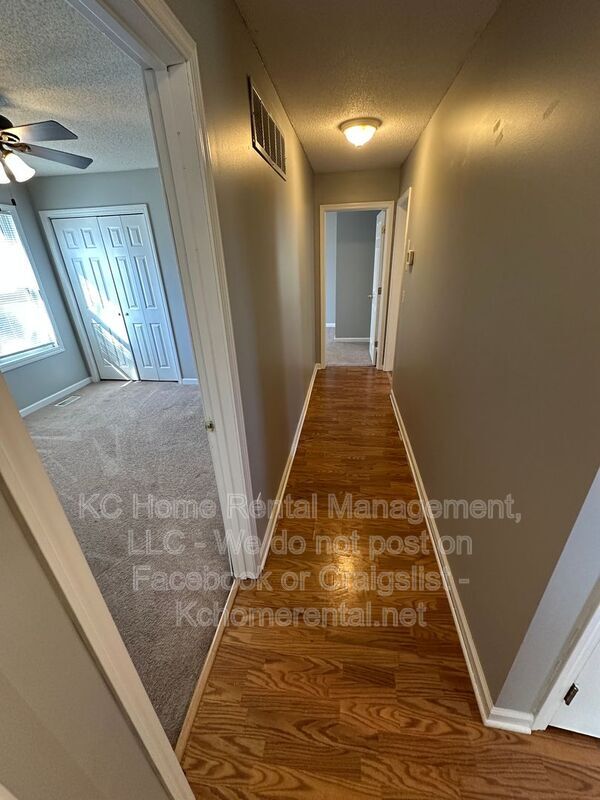 Building Photo - 817 NE Independence Ct