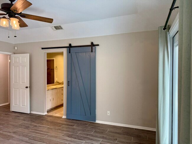 Building Photo - 13414 Rockhampton St