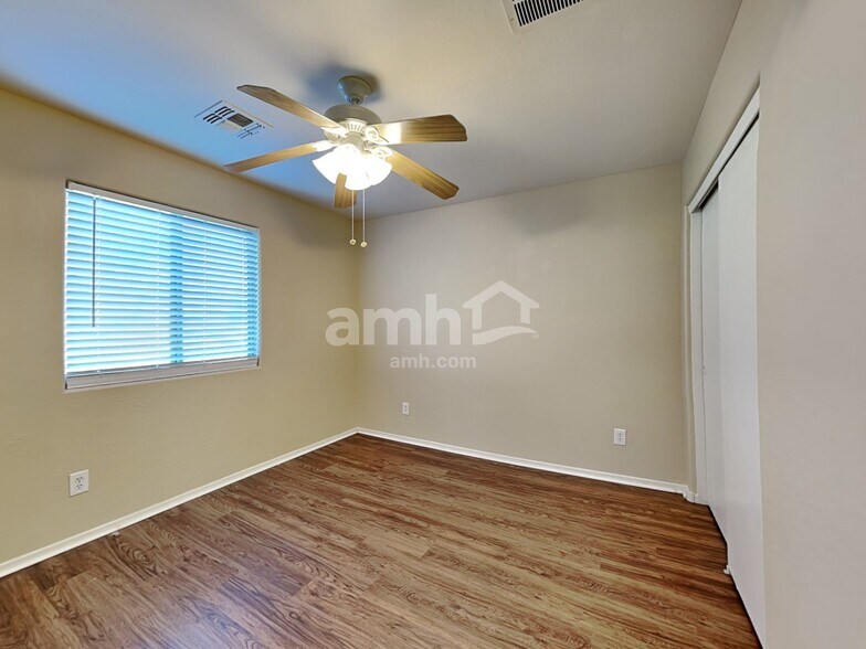 Building Photo - 11221 N 161st Ln