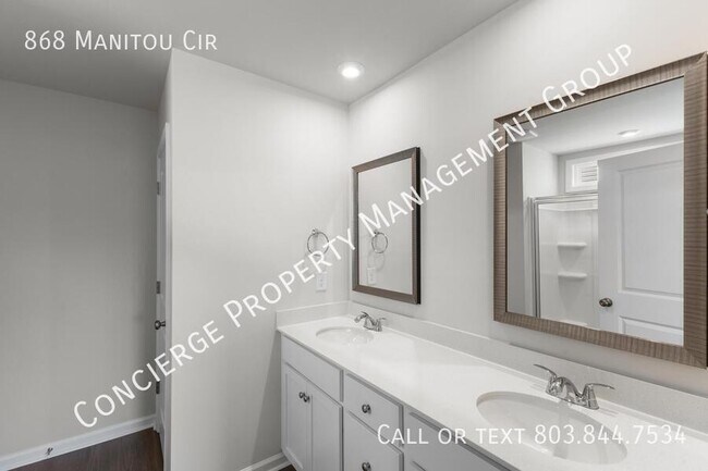 Building Photo - 868 Manitou Cir