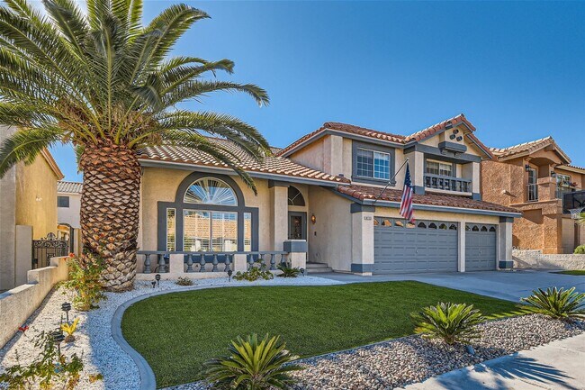 Building Photo - HUGE 5 Bedroom Home In Desert Shores with ...