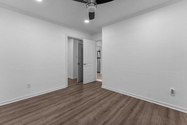 Building Photo - Discover your perfect home in Virginia Beach!