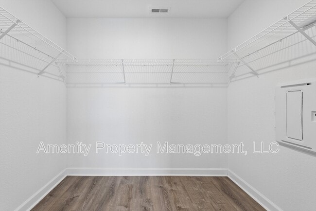 Building Photo - 2403 Trafton Pl