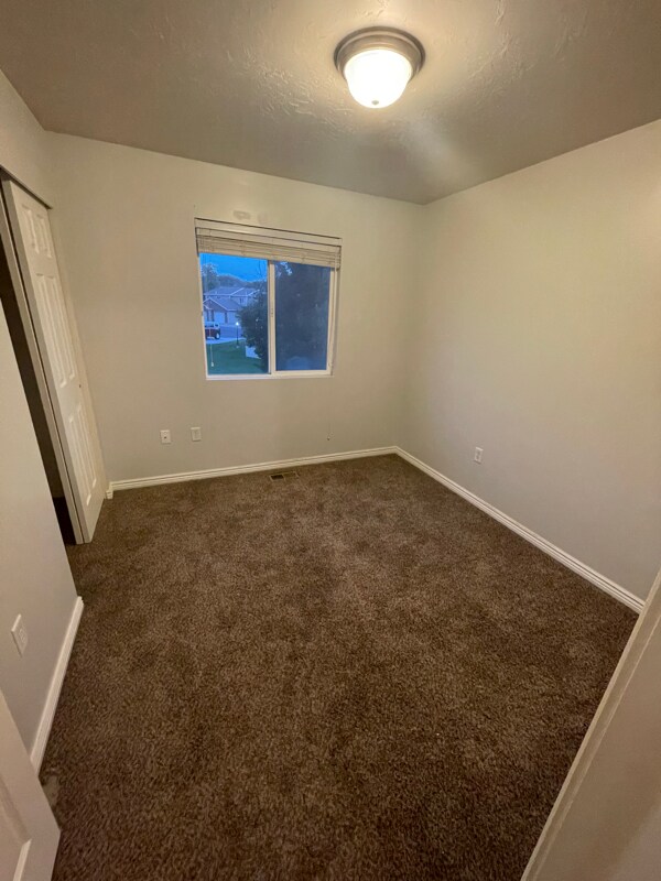 Building Photo - 652 W 800 N